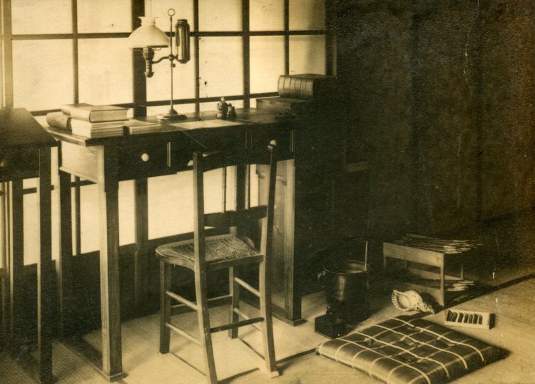 八雲が愛用した机（写真提供＝小泉家）。