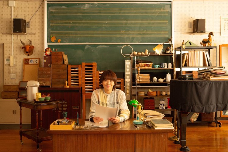 小泉さんの「とりつくしま係」は、作品世界全体を見守っているかのような包容力がある。（C）ENBUゼミナール