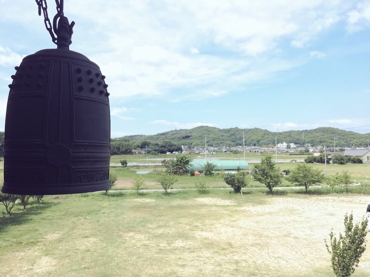 筆者の父の実家、福岡県「多福寺」の梵鐘。