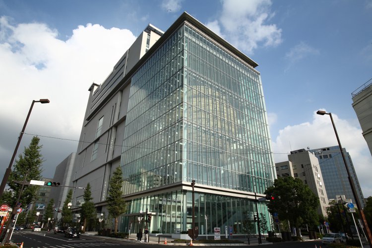 『千葉市科学館』は複合施設「Qiball（きぼーる）」内の7階から10階。