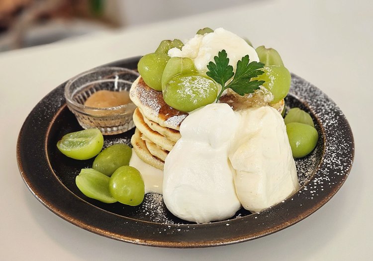 uzna omom（ウズナ オムオム）