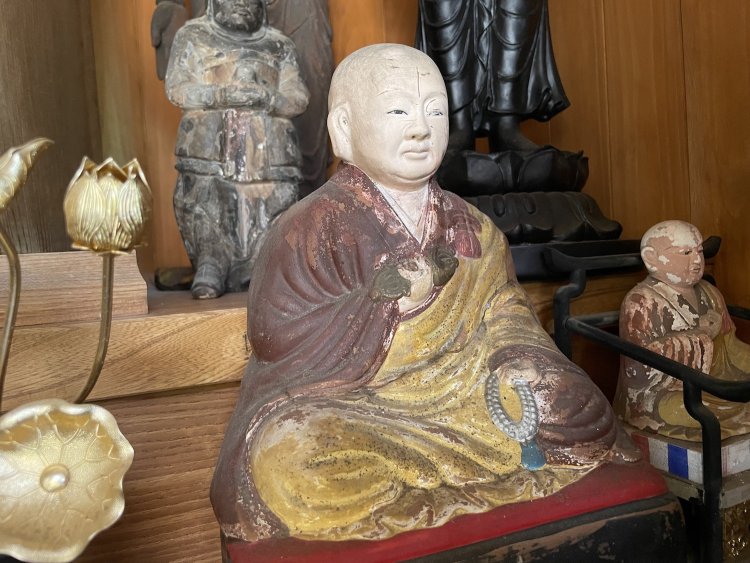 福岡県「筑前国分寺」の真言宗の開祖空海像。