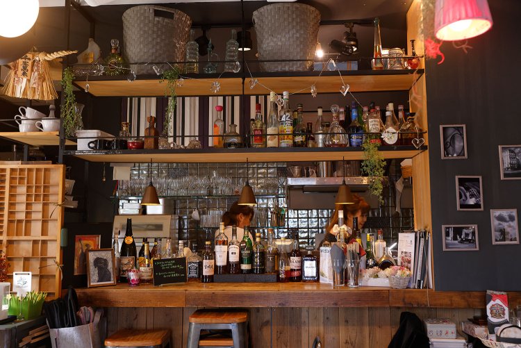 藤川さんの姉と営む。