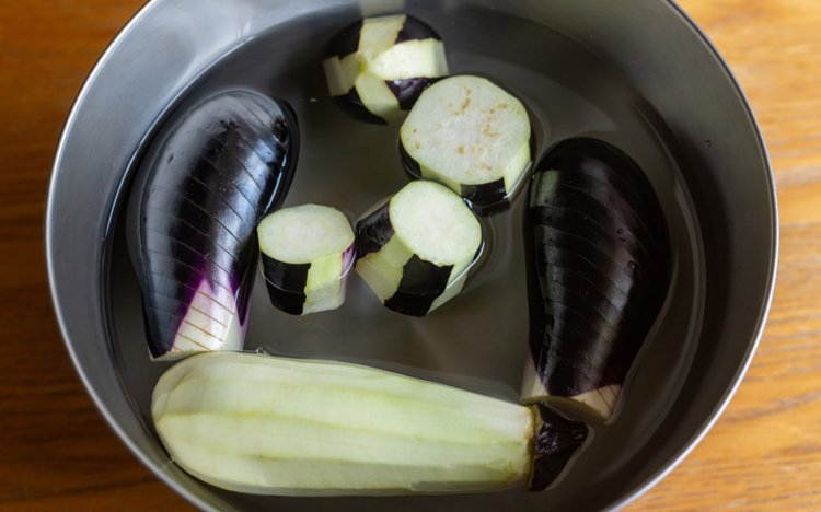 【東京おでんだね】おでんのナスの調理方法
