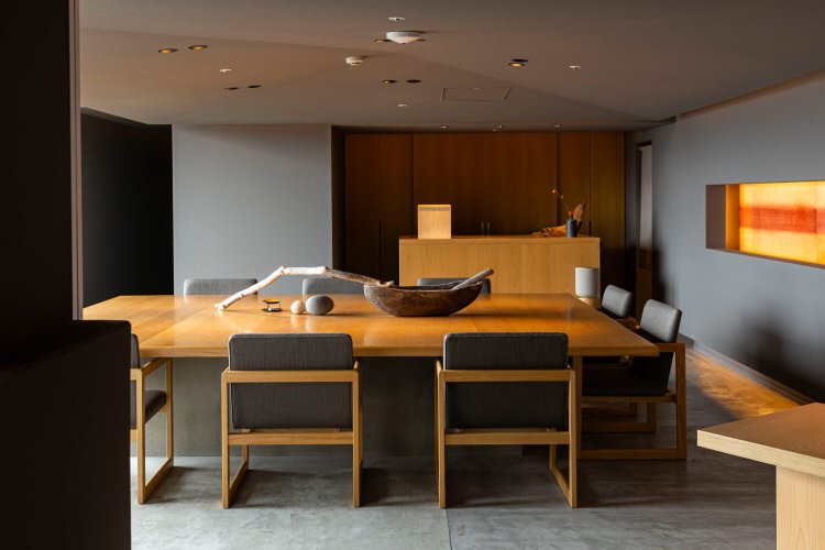 最上階にある茶寮は、花火見物の絶好ロケーションでもある。