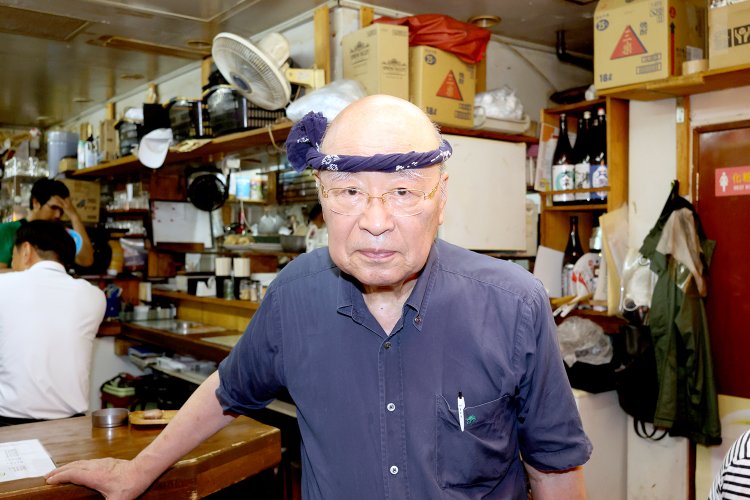 料理の腕には自信あり。味にこだわる店主の太田敬久さん。