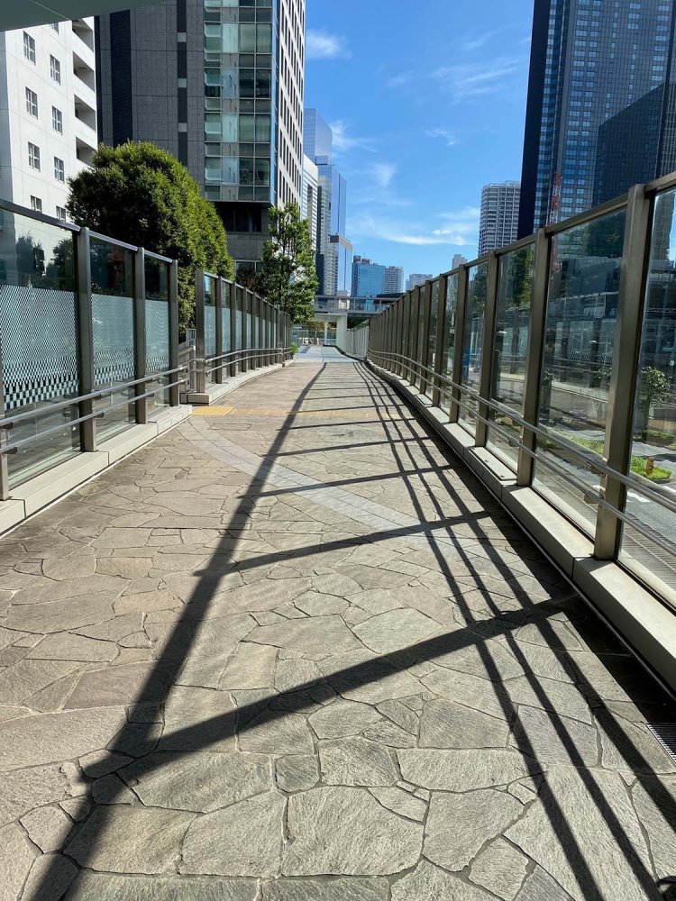 浜松町駅まであと少し！