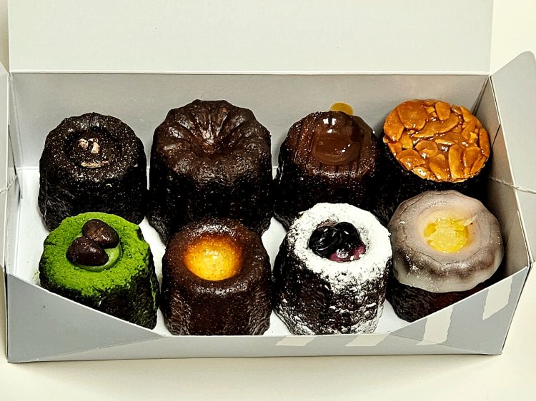 カヌレ詰め合わせ（8個入）2130円。