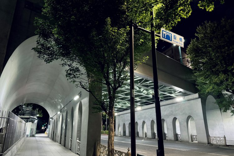 聖橋やお茶の水橋も、震災復興橋梁として架けられた橋だ。