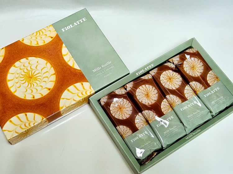 ミルフィユ 4個入り1296円。