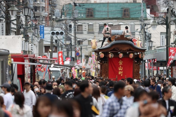 明治時代から続く所沢の山車祭りを一目見ようと多くの人が訪れる。