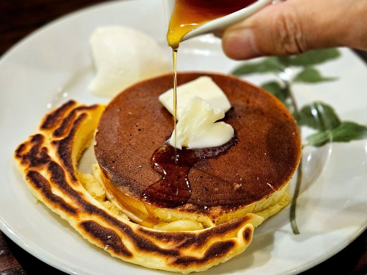 ホットケーキ960円。