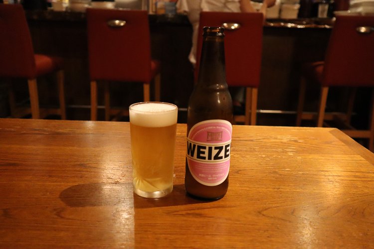 箕面ビール700円は大阪のクラフトビール。から揚げにピッタリ♪