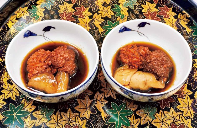 卵と白子の甘辛煮。夏の産卵期限定の珍味だ。