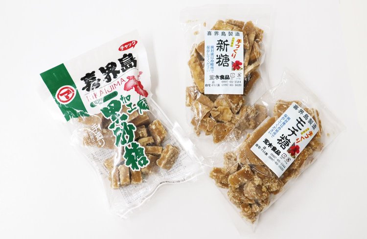 黒砂糖と漬物で茶を飲む、むかしながらの農家のパワーチャージ時間はいまも息づく。