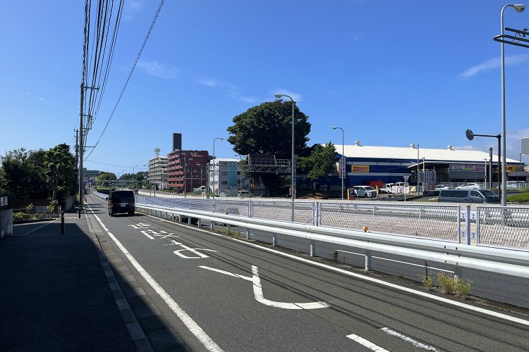 影取町でじわじわと始まる下り坂。