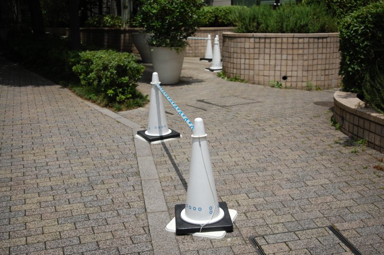 景観配慮型のコーン。