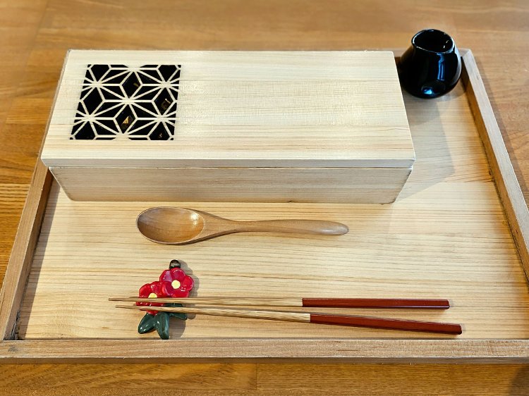 特製本わらび餅1580円。