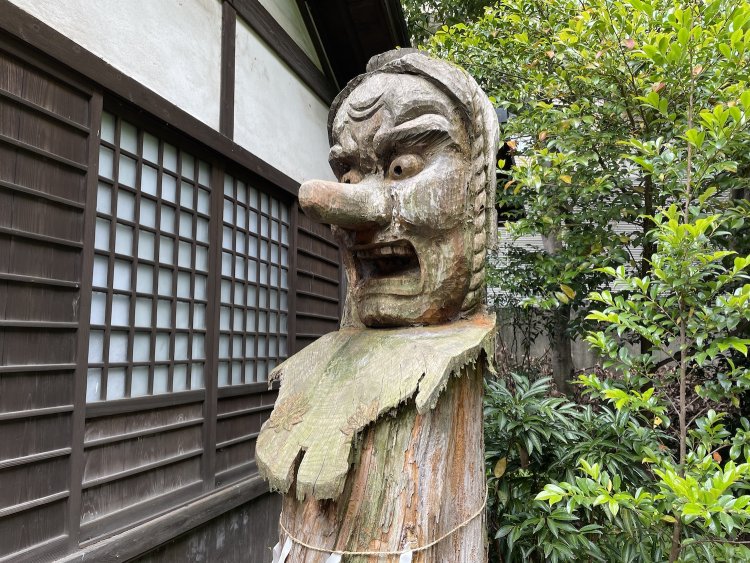 近づくとそのすごさが一層伝わってくる。