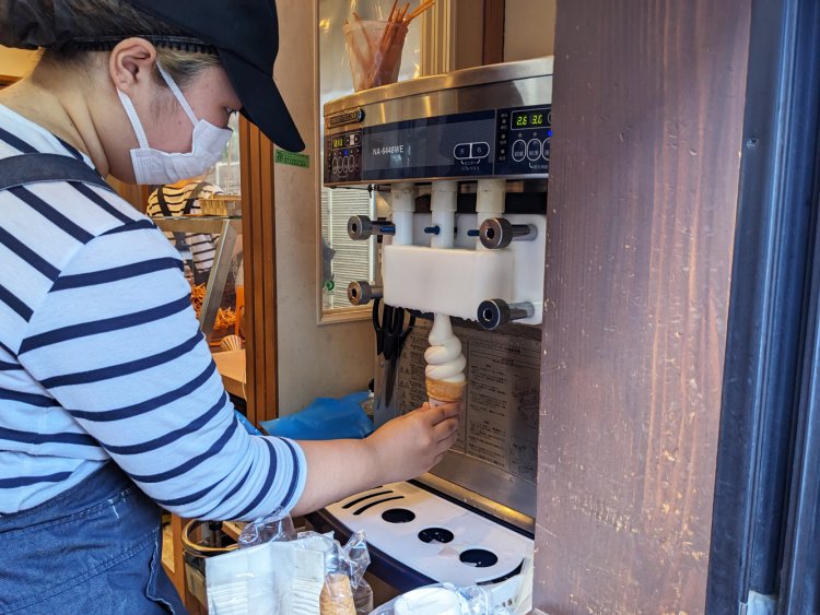 コーンの中までソフトクリームがしっかり入っていて、食べ応えも十分。