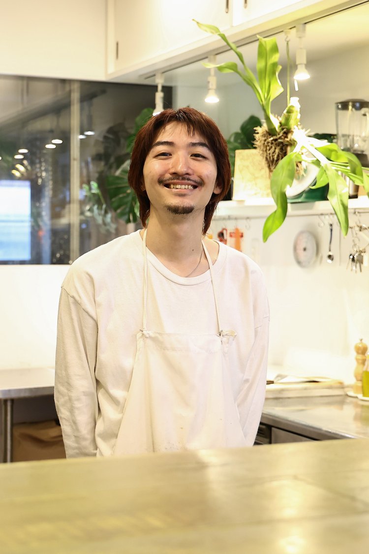 店主の石倉隆盛さんは「生地をしっかり味わってもらいたいです」と話す。