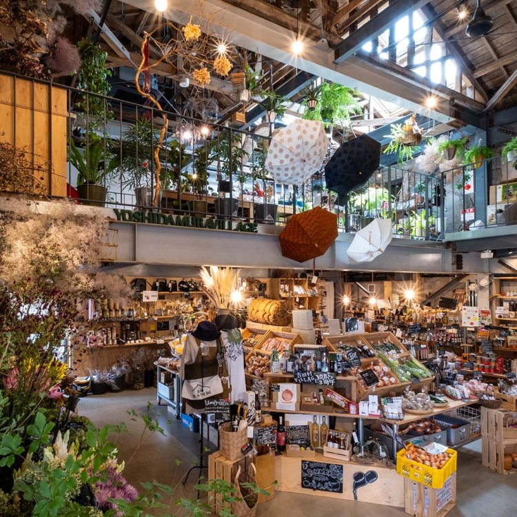 マーケットには厳選したこだわりの商品が所狭しと並ぶ。