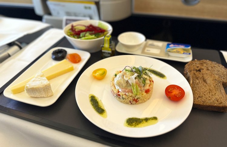 食事にはもちろんチーズが付く。