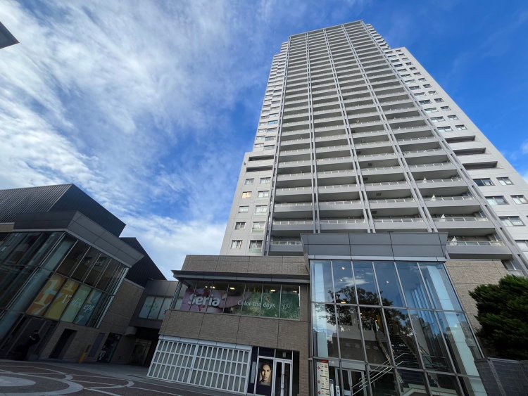 だがオレの代官山のイメージといえば“代官山アドレス”。