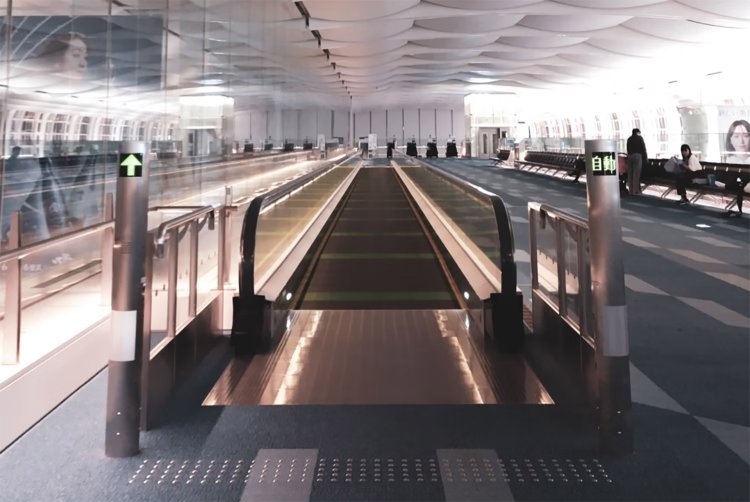 早朝便なだけあって、どこもかしこも人はまばら！