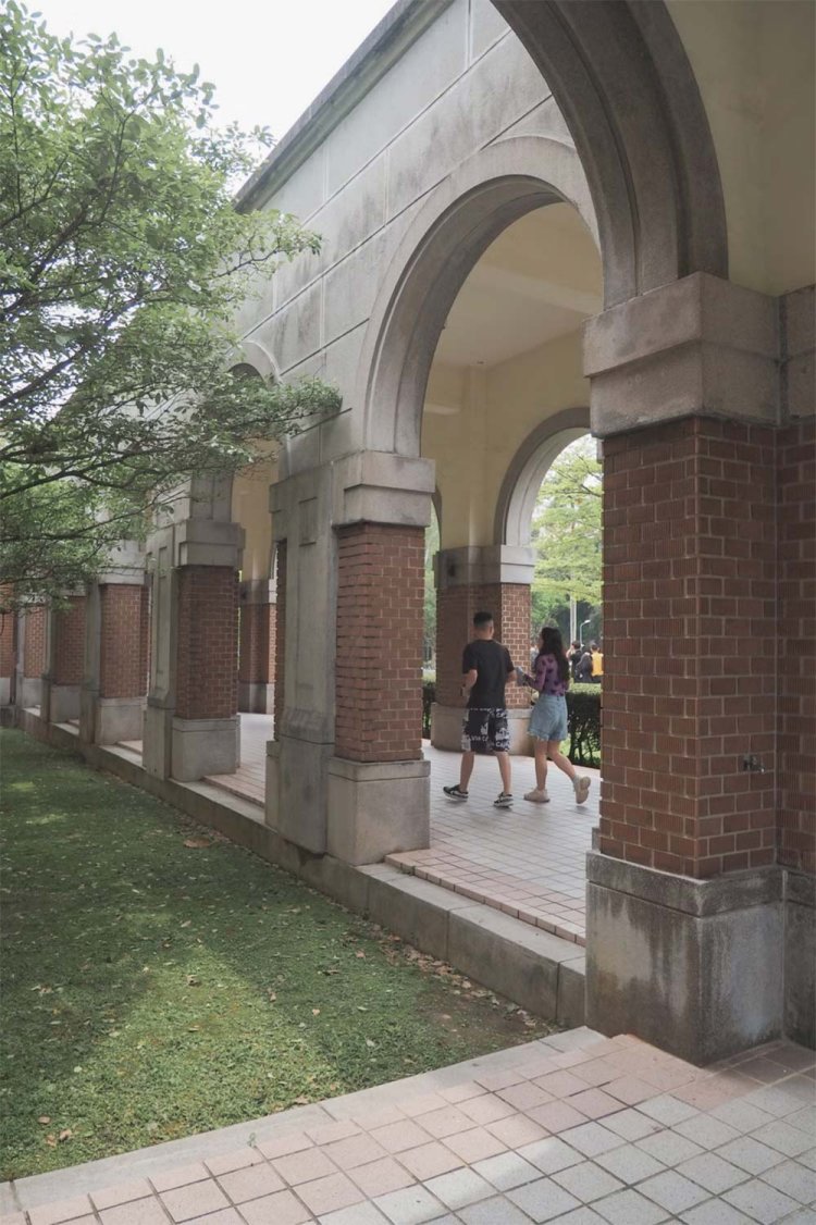 こんなキャンパスライフ憧れ〜。