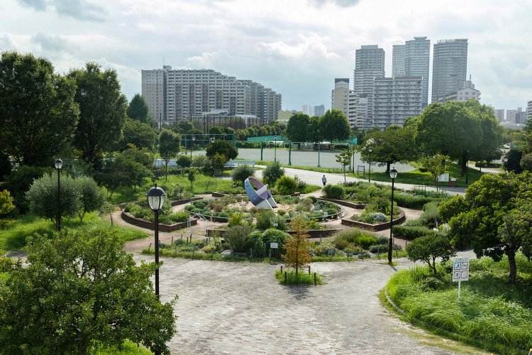 都立汐入公園（とりつしおいりこうえん）