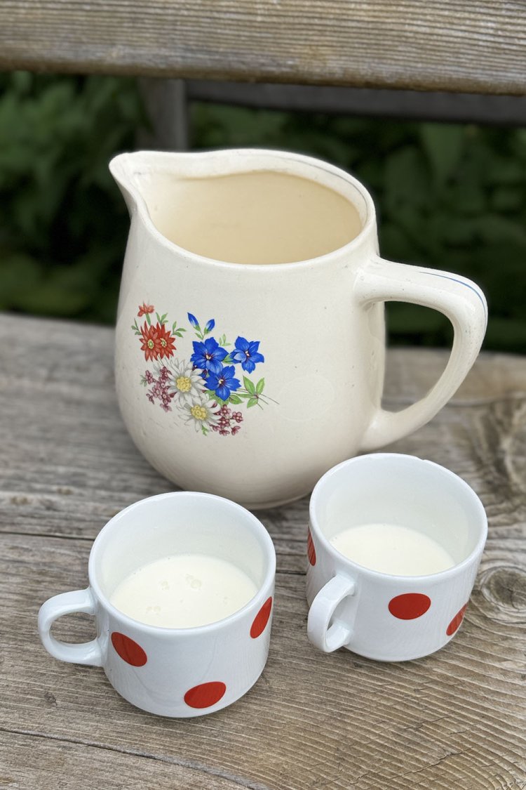 加熱した生乳を味わう。生クリームよりあっさり。