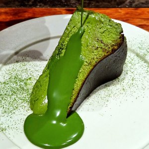 貸し切りの個室で優雅に楽しむ抹茶スイーツ『IPPUKU&MATCHA日本橋店』〜黒猫スイーツ散歩 日本橋編④〜