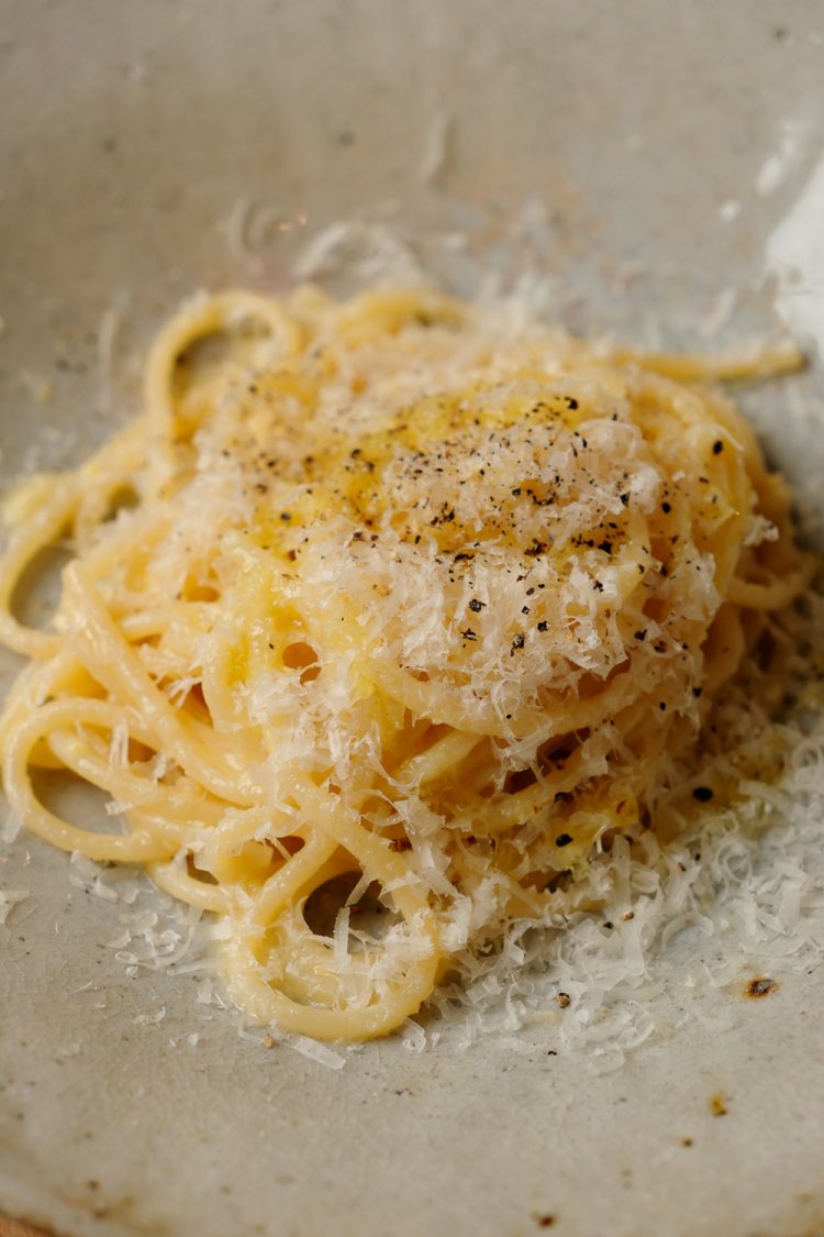 小田原レモンとパルミジャーノのスパゲッティー1600円。