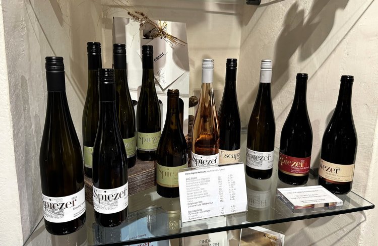 ミュージアムショップで“お城のワイン”「Spiezer（シュピーツァー）」が購入できる。