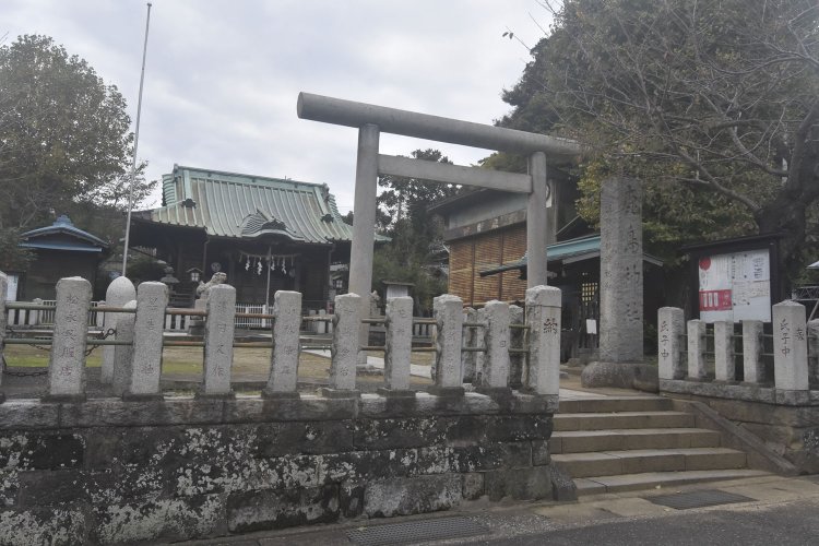按針の子（ジョゼフ・アダムズ）が建立に携わった鹿島神社。