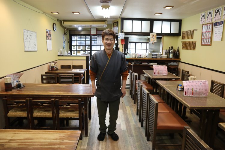 「とにかく鮮度がウリです！」と、店主の鈴木聡さん。