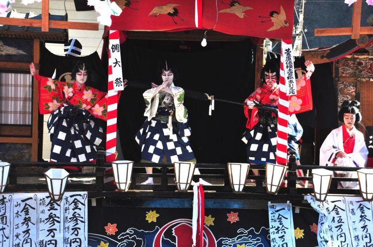 地域の大人から子供へと脈々と受け継がれている小鹿野歌舞伎も必見！