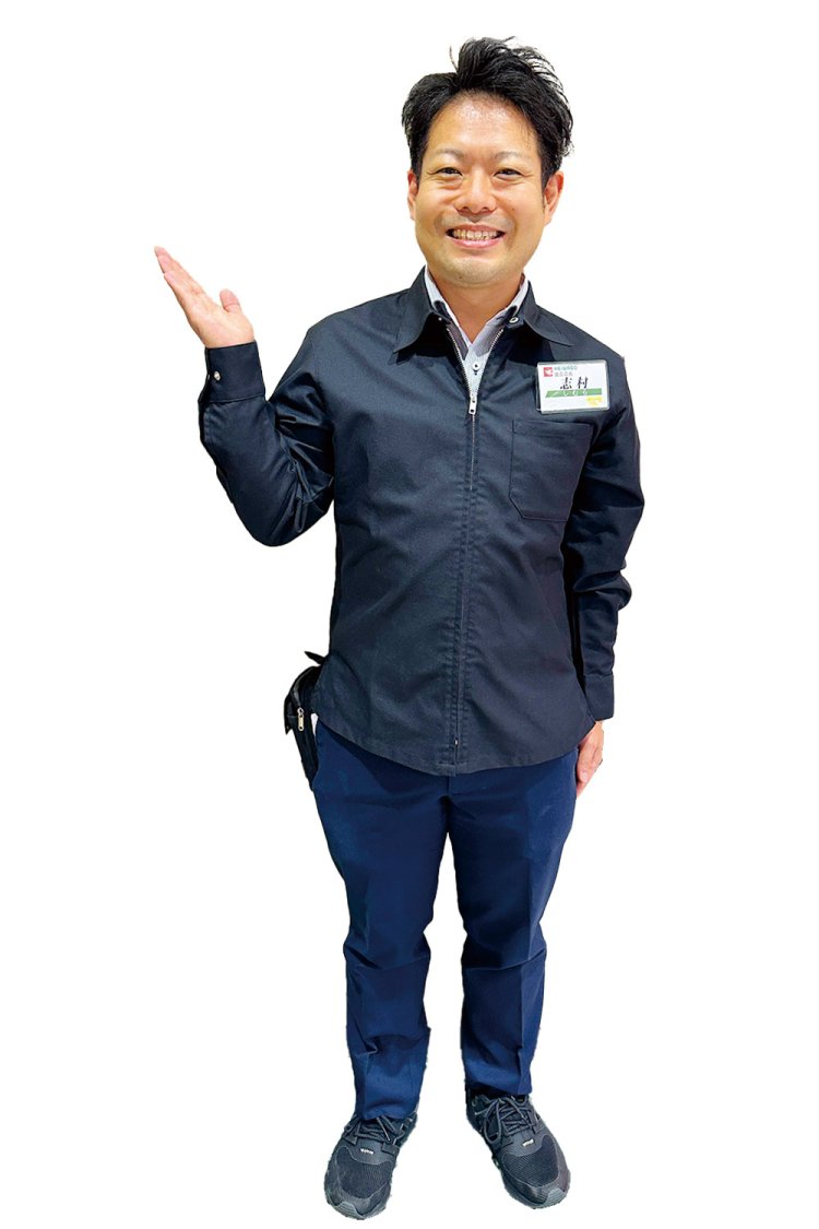 「切りたて、搾りたてのフルーツのおいしさを提供しています」と、食品店長の志村一樹さん。