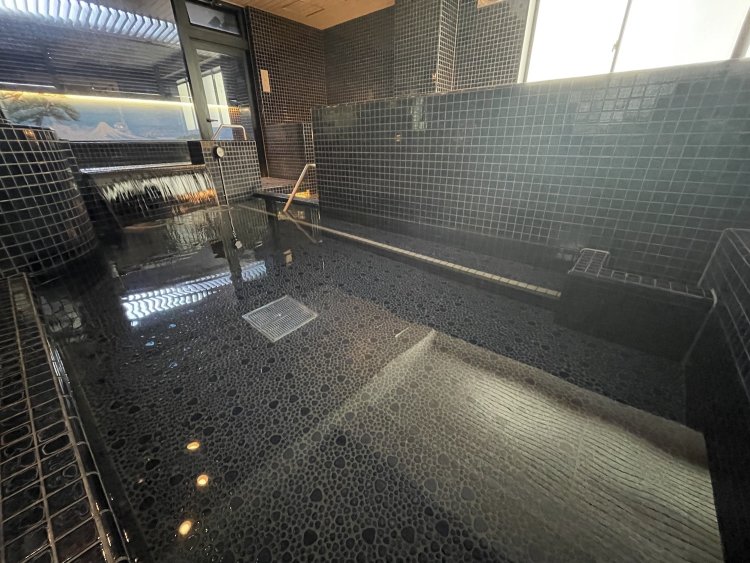 上質の湯にゆっくり入れるよう全てが計算されている。