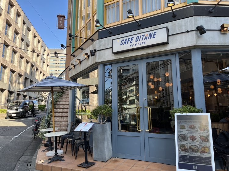 この店の一角は、まるで欧米のどこかの国のようだ。