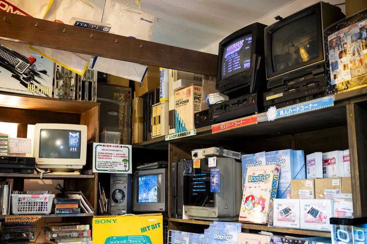 あの「欲しかった」が今も目の前に。『BEEP秋葉原』ではX68000、FM-TOWNS……と88だけでなく当時のPCが元気にファンを待っている。