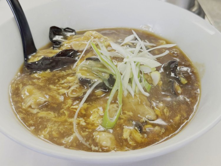 手間のかかった、きくらげかき玉そば。