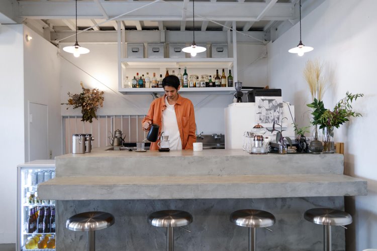 「2024年秋からはスパイスカレーも提供してます」。