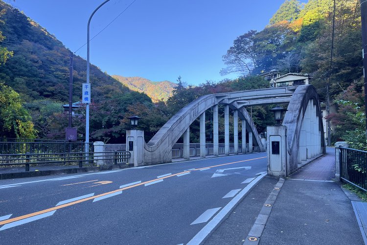 千歳橋。こちらも旭橋同様に重要文化財。