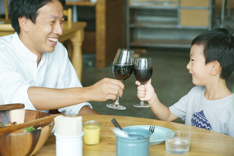 カクテルと同じ見た目のノンアルコールメニューも！「大人と同じものを飲みたい」という子供たちに人気だそう。（写真＝店舗提供）