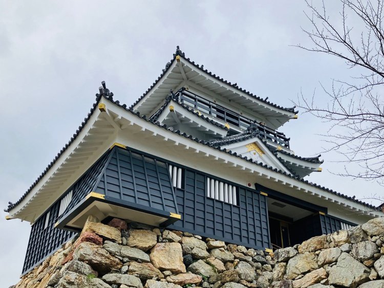 浜松城（静岡県浜松市）の天守は江戸初期に失われており、資料が残っていない中で造られた。