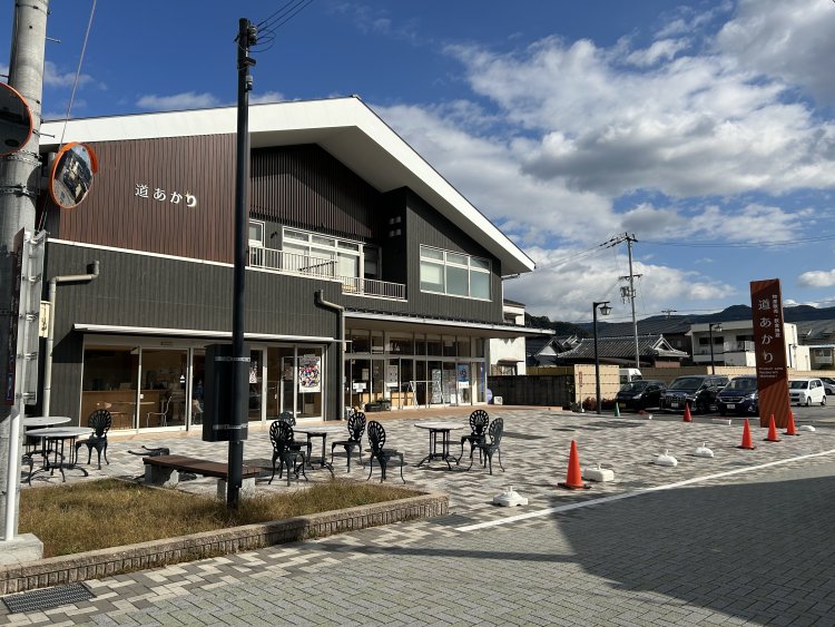 2021年にオープン。散策の立ち寄りにも最適な町の観光拠点だ。