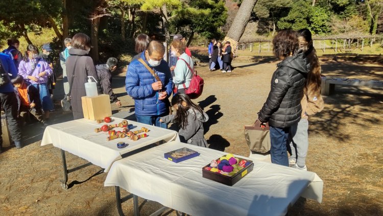 大人も思わず夢中になる正月遊びができるコーナーも（写真は過去開催時のもの）。