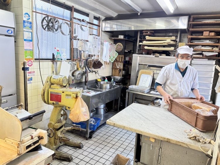 現在は和裕さんひとりで店をやっている。